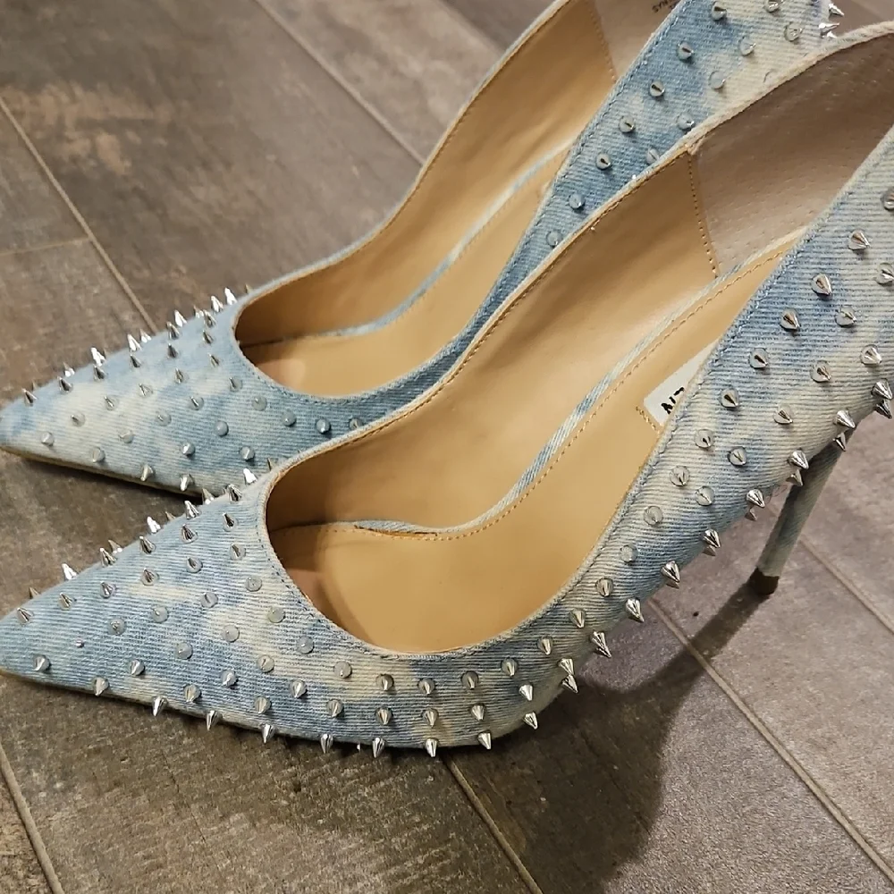 Steve Madden Vala Denim Studded/Spiked Heels - Picture 3 of 8
